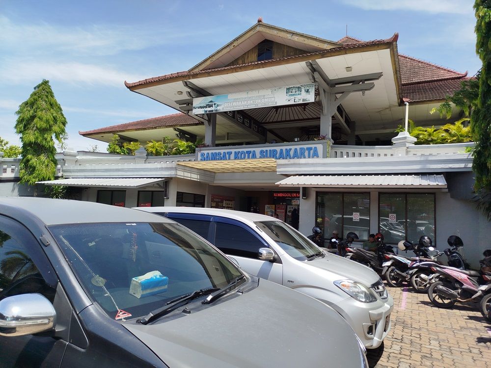 Berkat Samsat yang Digeruduki, Bapenda Jateng Raih Cuannya Rp 25 Miliar dalam Dua Hari